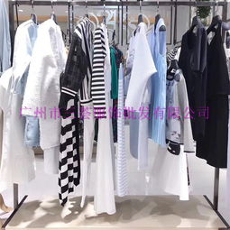 時尚商機 愛美斯新款女裝雙面呢馬甲針織套裝批發(fā)解析